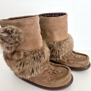 Manitobah Mukluks - Waterproof Faux Fur Snowy Owlet Boots - Youth 2